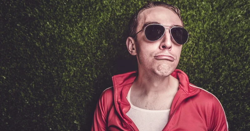 Comment porter du vintage sans avoir l'air déguisé